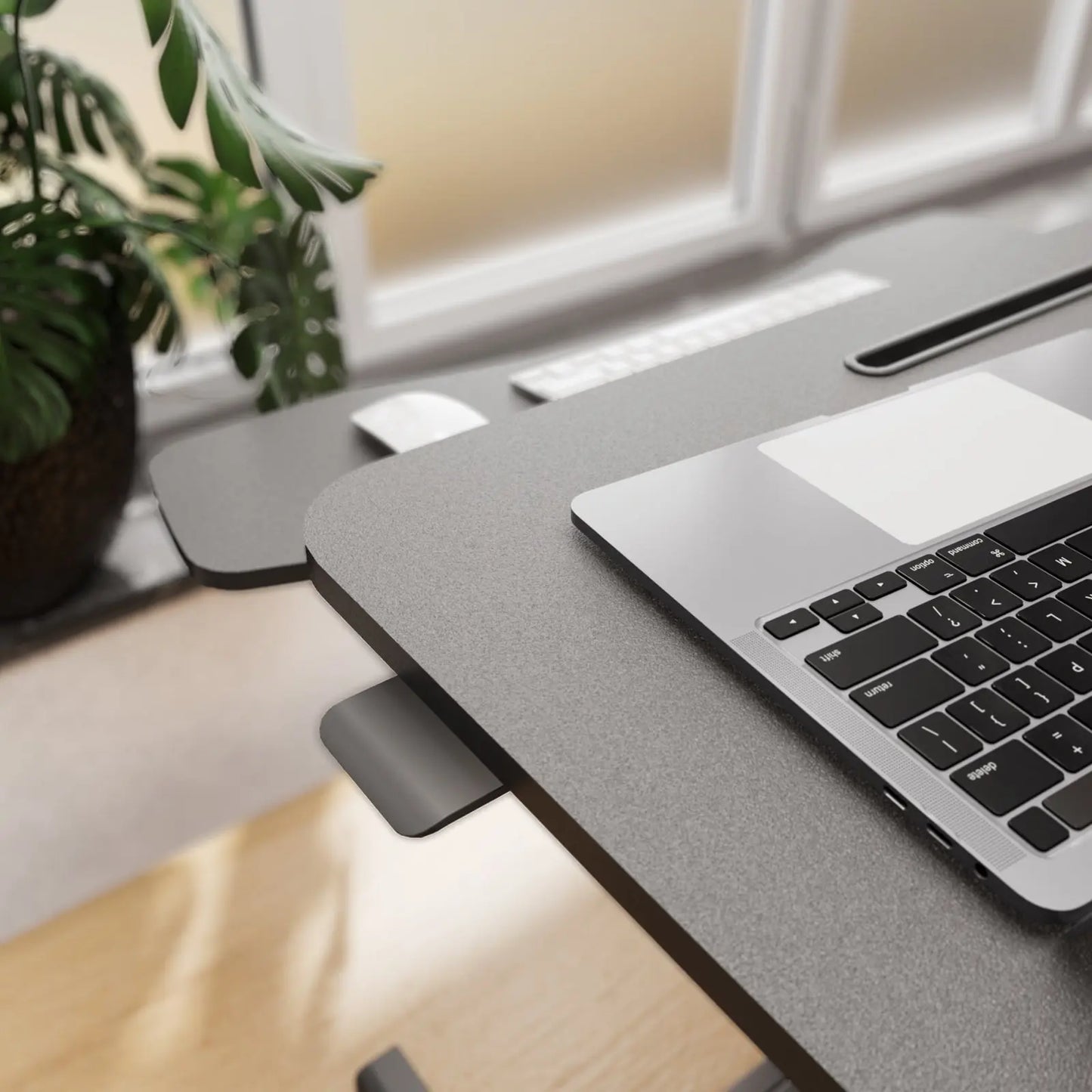 PUTORSEN 32 inch Standing Desk Converter, Height Adjustable Sit Stand Desk Converter for PC Computer Screens PUTORSEN